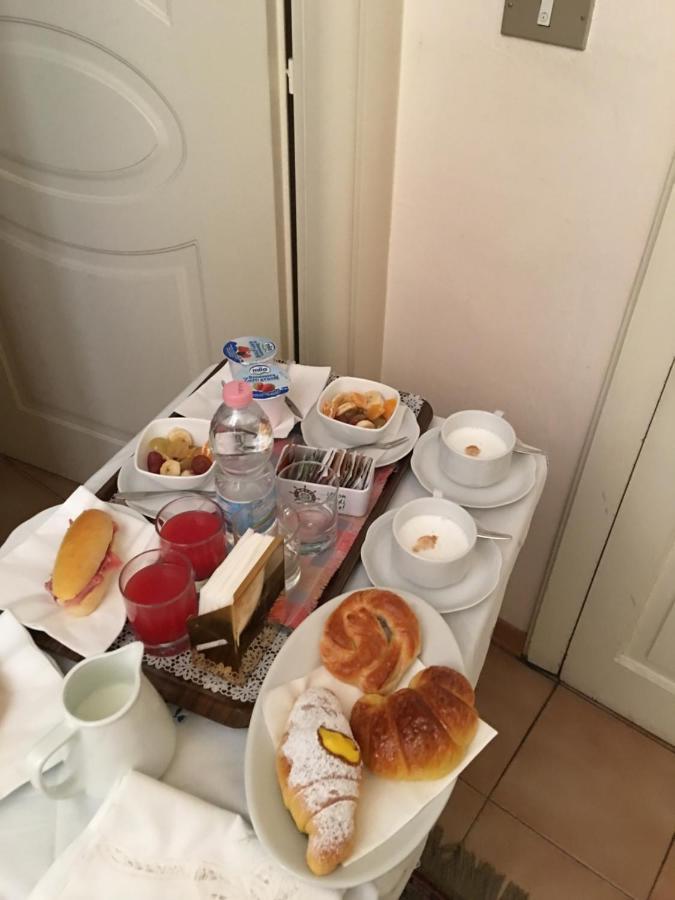 B&B Le Campane แฟร์รารา ภายนอก รูปภาพ